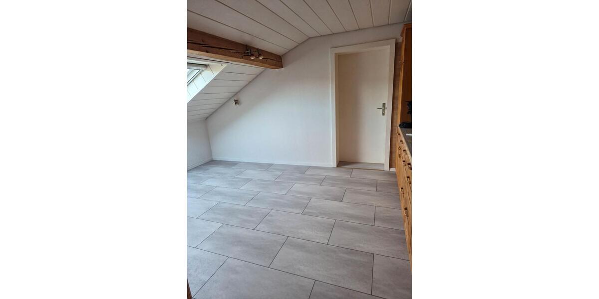 Dachgeschoßwohnung Biebergemünd - 3.5 Zimmer, 110 m&sup2;, 880&euro; | Angebot:26400684