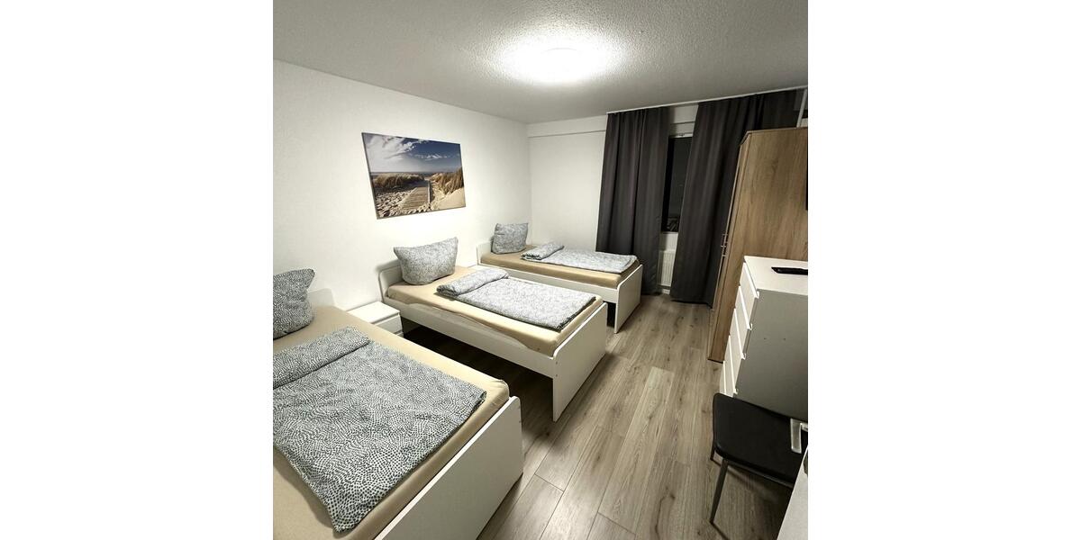 Wohnen auf Zeit Duisburg Essenberg - 57 Zimmer, 1.550 m&sup2;, 15&euro; | Angebot:23784944