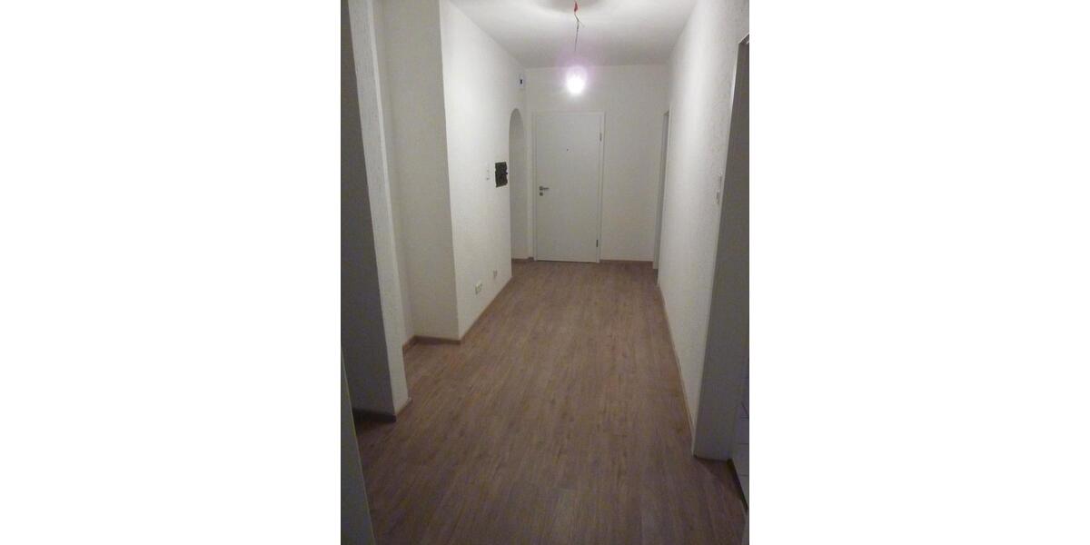 Erdgeschoßwohnung Poppenricht - 3 Zimmer, 94 m&sup2;, 740&euro; | Angebot:26568444
