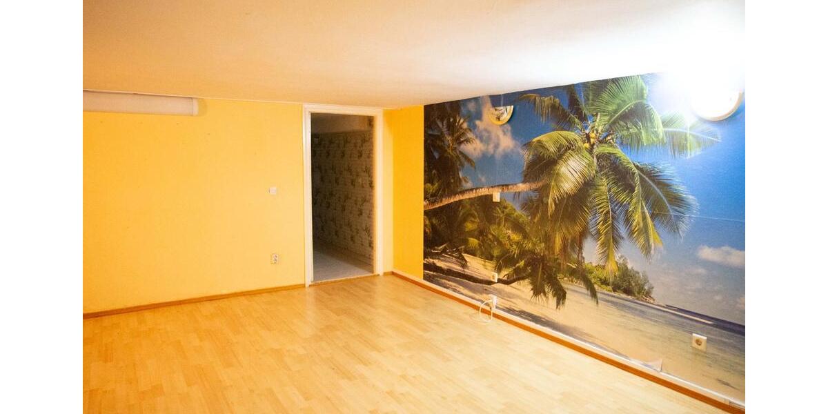 große 5 Zimmer Wohnung im HP mit Sauna und 2 WC 5 zimmer