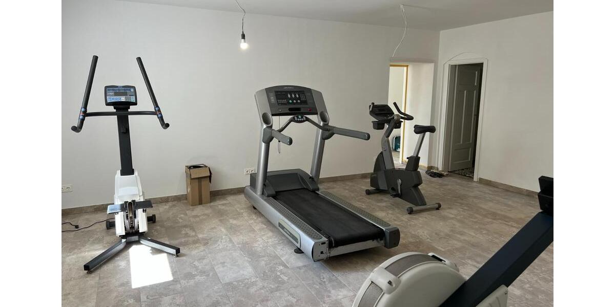 Maisonettenwohnung Schwerin Gartenstadt - 4 Zimmer, 137 m&sup2;, 1.986&euro; | Angebot:25570523