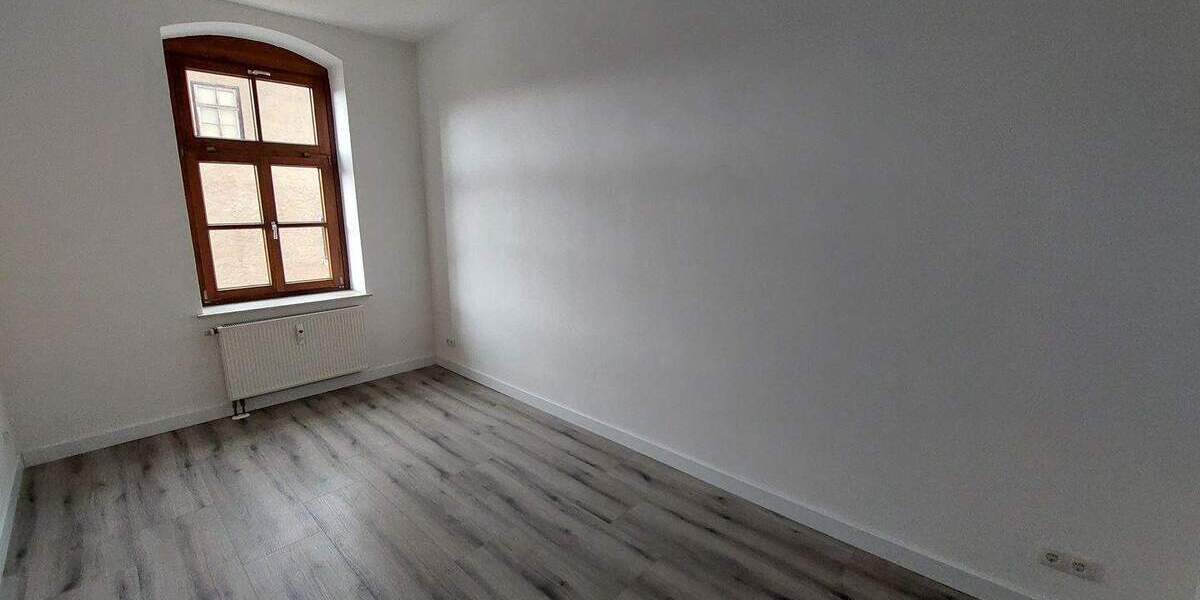 Etagenwohnung Roßwein - 3 Zimmer, 83 m&sup2;, 458&euro; | Angebot:26703491