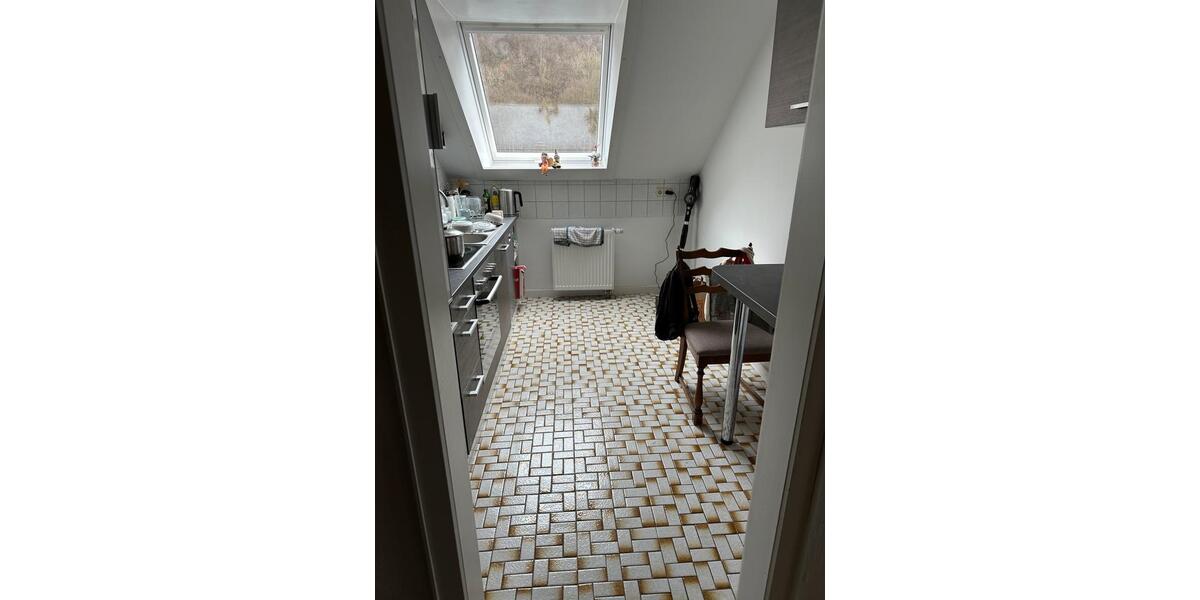 Dachgeschoßwohnung Schalksmühle - 3 Zimmer, 100 m&sup2;, 710&euro; | Angebot:24866553