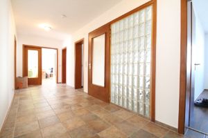 4 Zimmer mit Balkon Für Ein- bis Zweipersonen in Troisdorf - 4- Troisdorf | Angebot:27658584
