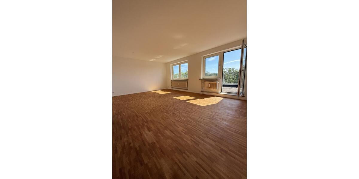 Drei Zimmer Wohnung mit Dachterrasse 3 zimmer