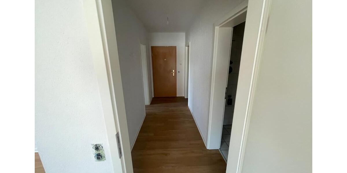 Etagenwohnung Schönebeck (Elbe) - 2 Zimmer, 60 m&sup2;, 360&euro; | Angebot:26300195