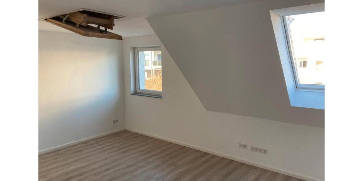 Dachgeschoßwohnung Gummersbach Hepel - 3 Zimmer, 70 m&sup2;, 380&euro; | Angebot:26701756