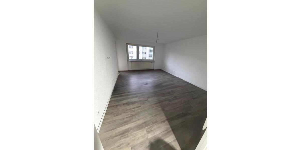 Etagenwohnung Göppingen Bruckwasen - 4 Zimmer, 87 m&sup2;, 1.490&euro; | Angebot:25908750