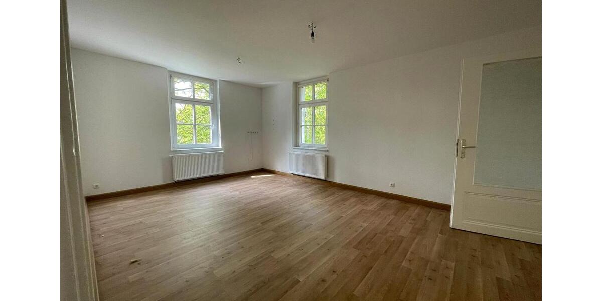 Etagenwohnung Waldheim - 5 Zimmer, 130 m&sup2;, 950&euro; | Angebot:25311290