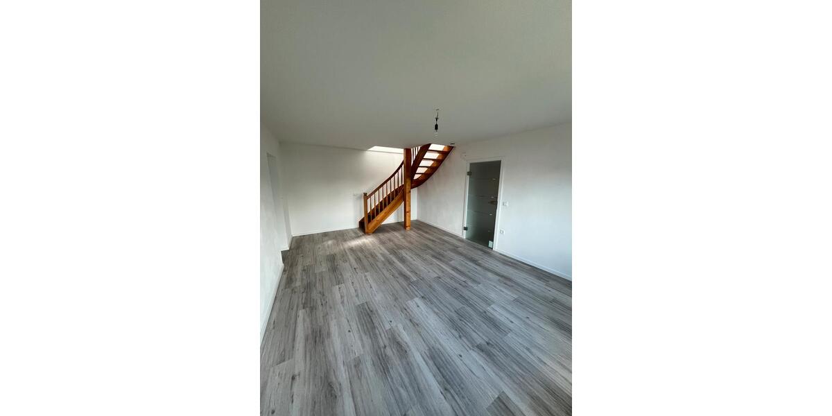 Etagenwohnung Uder - 3 Zimmer, 90 m&sup2;, 720&euro; | Angebot:24859577