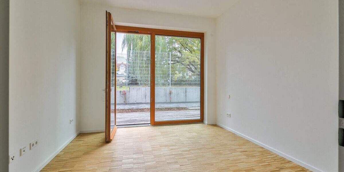 Licht, Ruhe und Stil - Neubau im geschützten Innenhof 3 zimmer