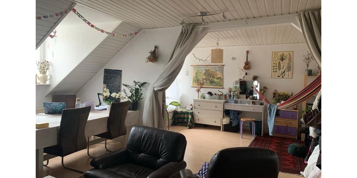 Wohnen auf Zeit Karlsruhe - 3 Zimmer, 88 m&sup2;, 380&euro; | Angebot:26123158