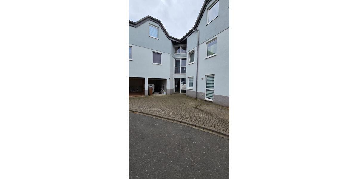 Dachgeschoßwohnung Hillesheim - 4 Zimmer, 97 m&sup2;, 850&euro; | Angebot:26478452