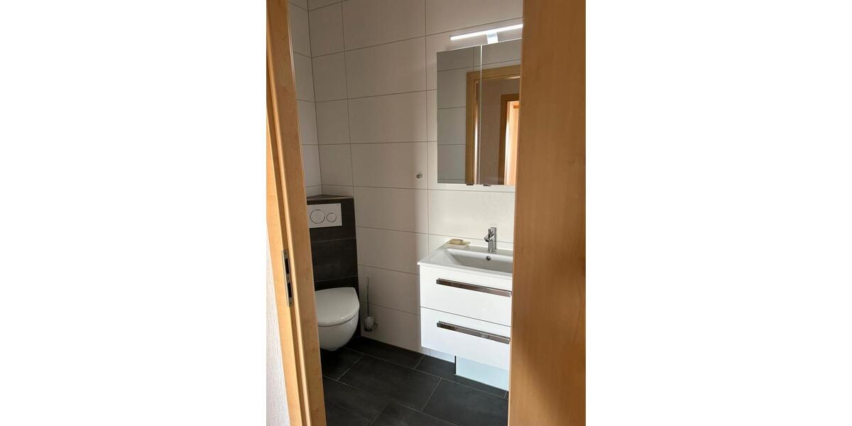 Etagenwohnung Baunatal - 3 Zimmer, 90 m&sup2;, 880&euro; | Angebot:26265656