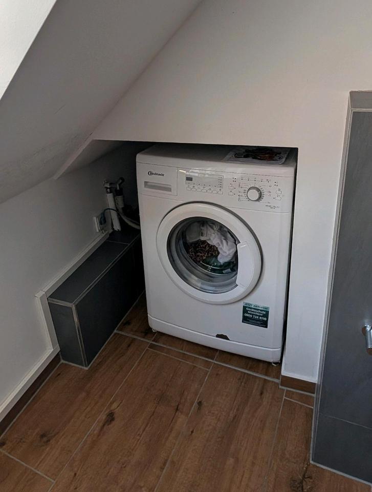 Stilvoll wohnen-4 Zimmer AltbauWohnung über 2 Etagen HD Altstadt