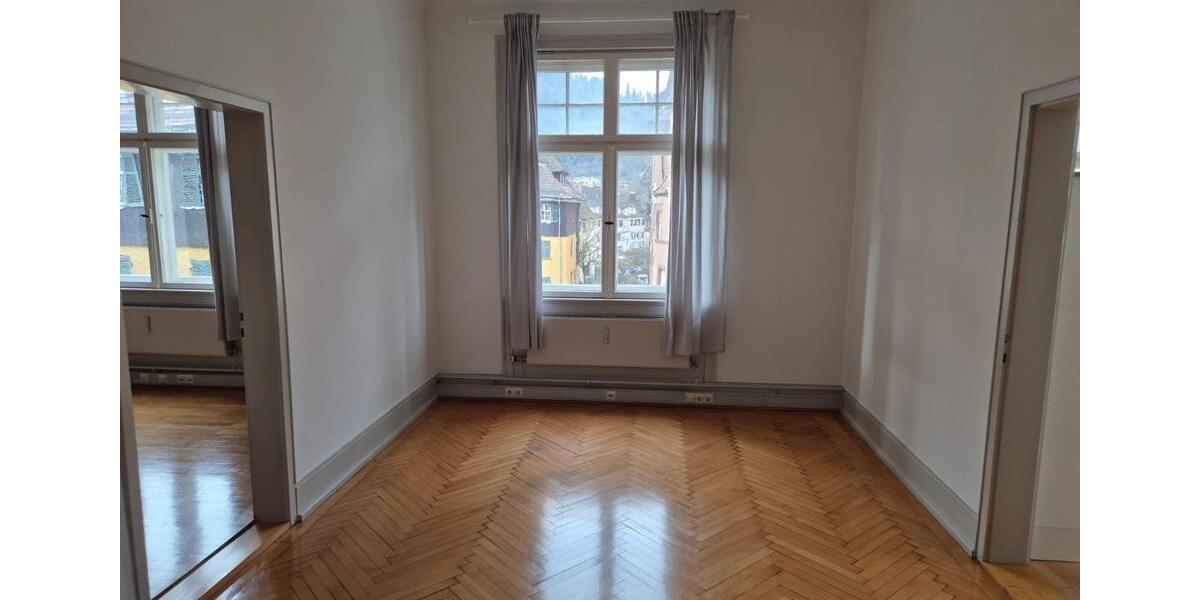Etagenwohnung Schramberg - 5 Zimmer, 190 m&sup2;, 1.199&euro; | Angebot:24550368