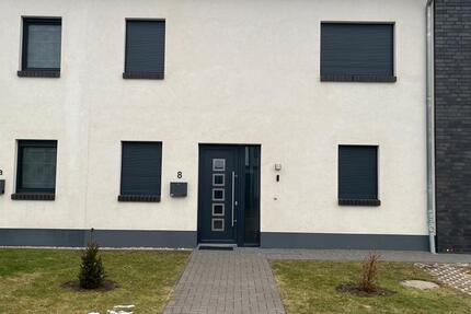 Haus Walsrode - 5 Zimmer, 140 m&sup2;, 1.500&euro; | Angebot:24962937
