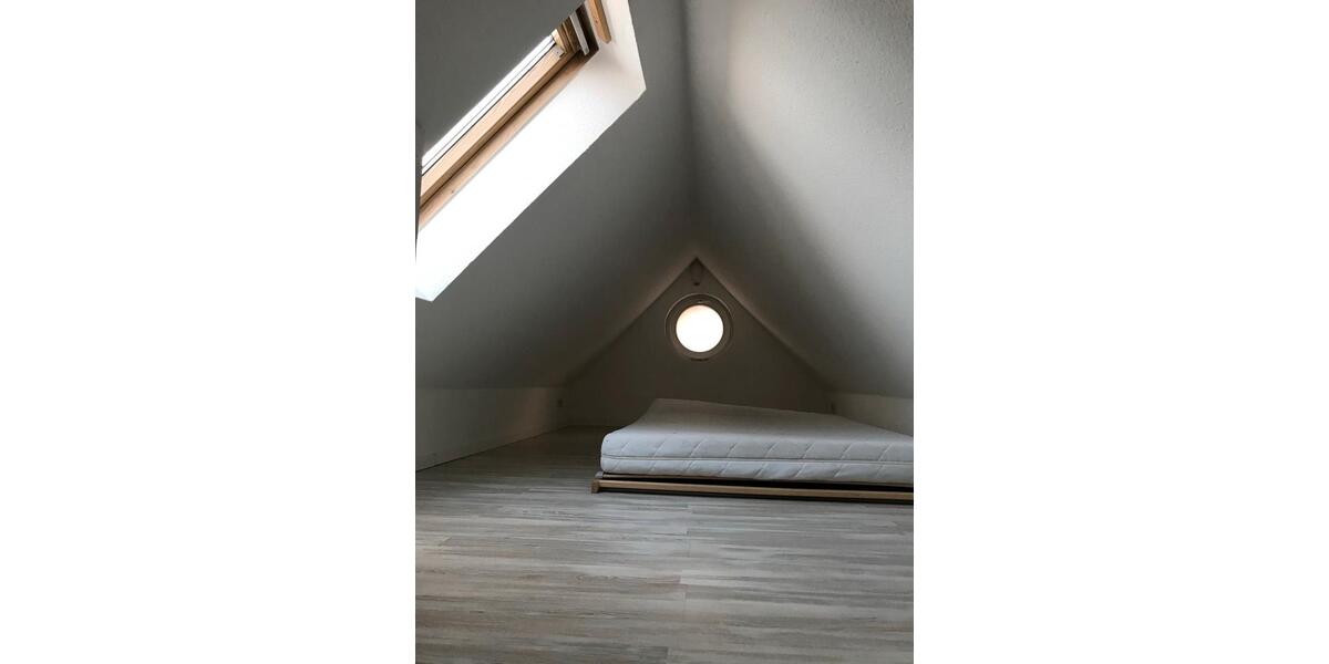 Dachgeschoßwohnung Großenhain - 1.5 Zimmer, 50 m&sup2;, 550&euro; | Angebot:26531998