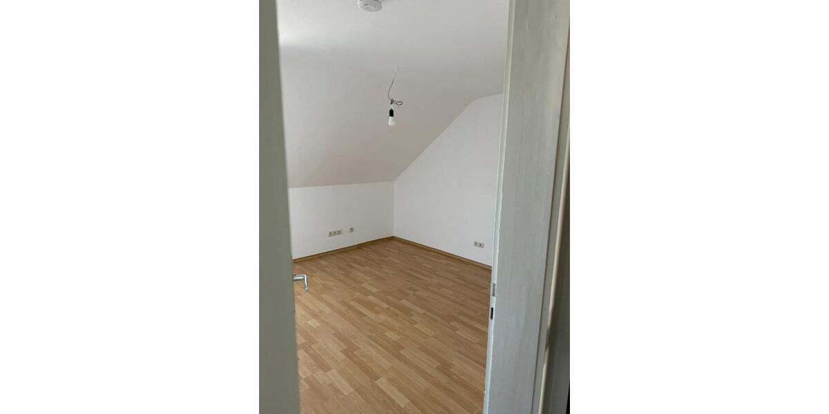 Etagenwohnung Cham - 3 Zimmer, 60 m&sup2;, 550&euro; | Angebot:26704316