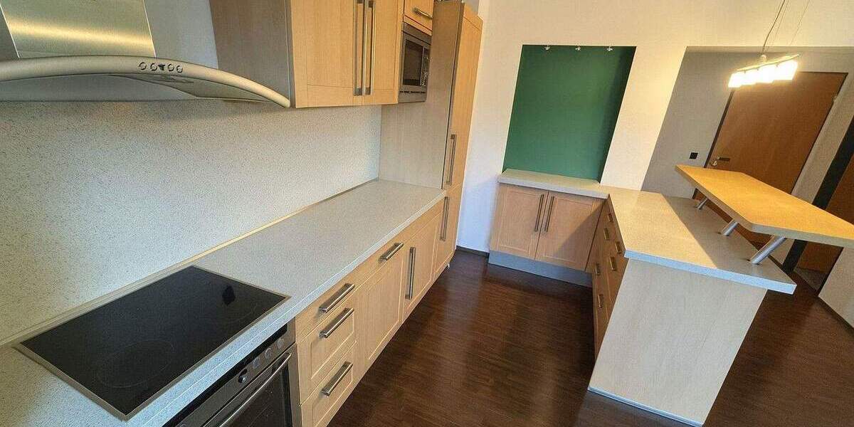 Moderne und große 4 Zimmer-Wohnung zu vermieten 4 zimmer