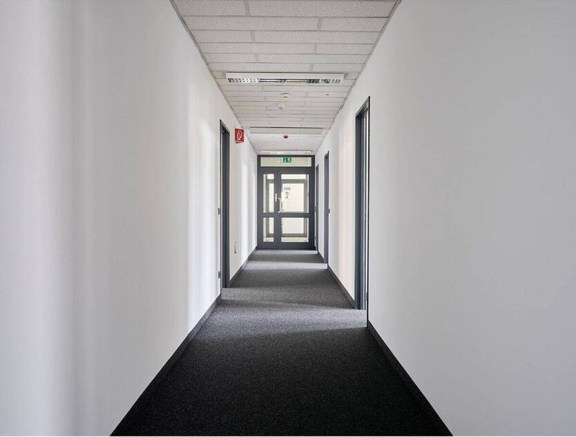 ERSTBEZUG! BÜRO IN NÜRNBERG MIT TEEKÜCHE - SOFORT VERFÜGBAR!* zimmer