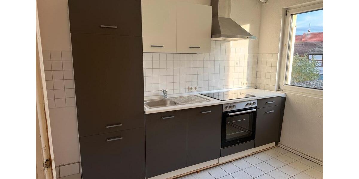 Teilmöblierte 2,5 Zimmer-Wohnung WG-geeignet in Gunzenhausen zimmer