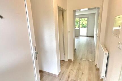 Frisch renovierte 1 Zimmerwohnung mit Balkon zimmer