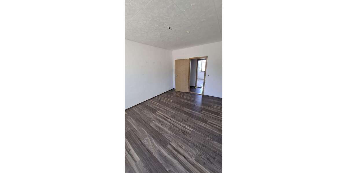 Etagenwohnung Wurzen Burkartshain - 4 Zimmer, 82 m&sup2;, 450&euro; | Angebot:27260728