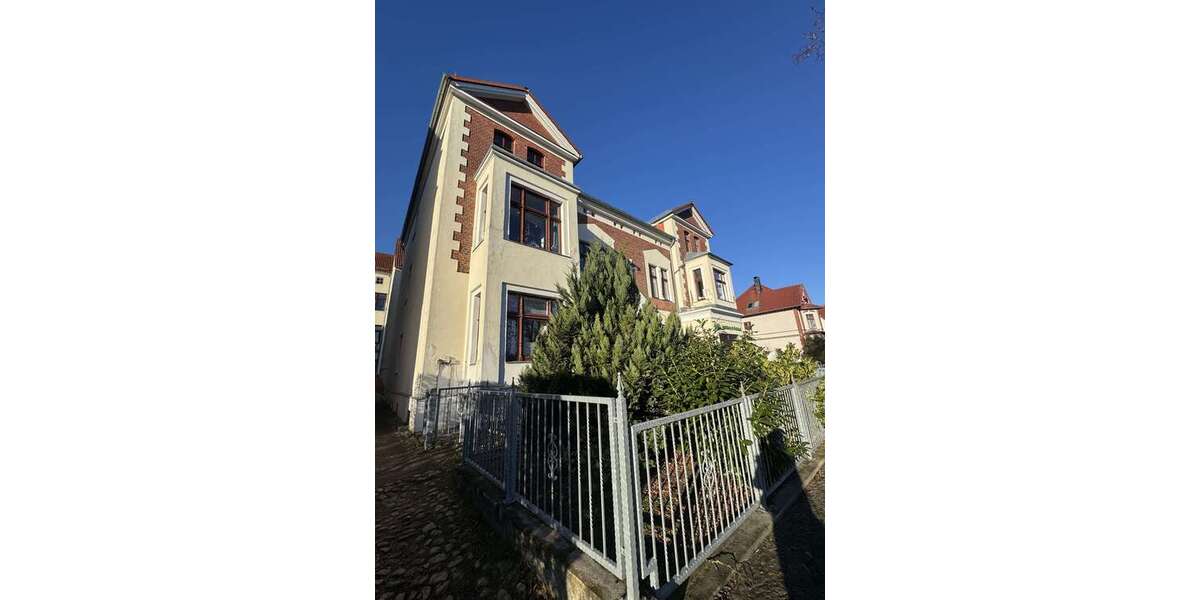 Etagenwohnung Neustrelitz - 2 Zimmer, 81 m&sup2;, 530&euro; | Angebot:26337307