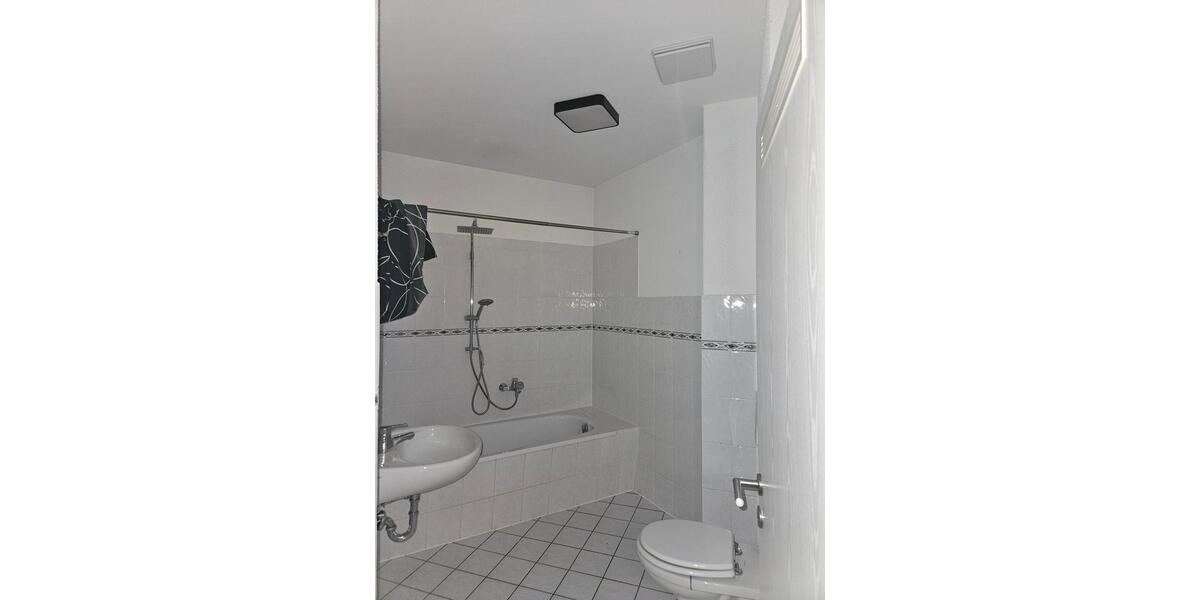 Etagenwohnung Burgstädt - 3 Zimmer, 79 m&sup2;, 490&euro; | Angebot:26442322