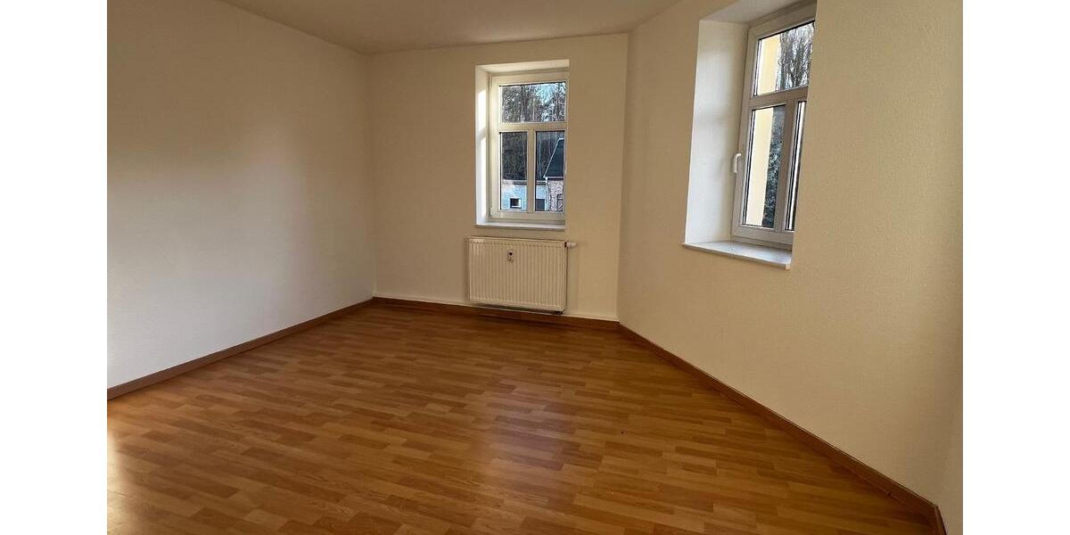 Dachgeschoßwohnung Döbeln - 3 Zimmer, 64 m&sup2;, 390&euro; | Angebot:25418324