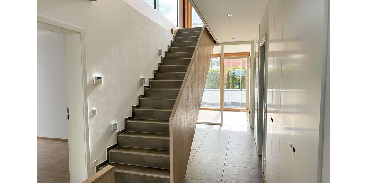 Einfamilienhaus Zwenkau - 6 Zimmer, 257 m&sup2;, 3.000&euro; | Angebot:24474777