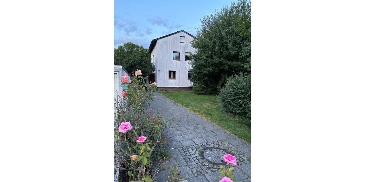 1 Zimmer Wohnung 20m^2 mit Garten (6 Monate Befristet) + Verlänge 1 zimmer