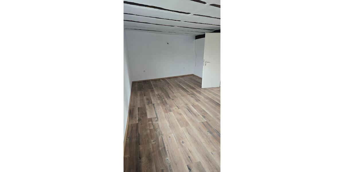 Etagenwohnung Großostheim - 3 Zimmer, 100 m&sup2;, 900&euro; | Angebot:24441894