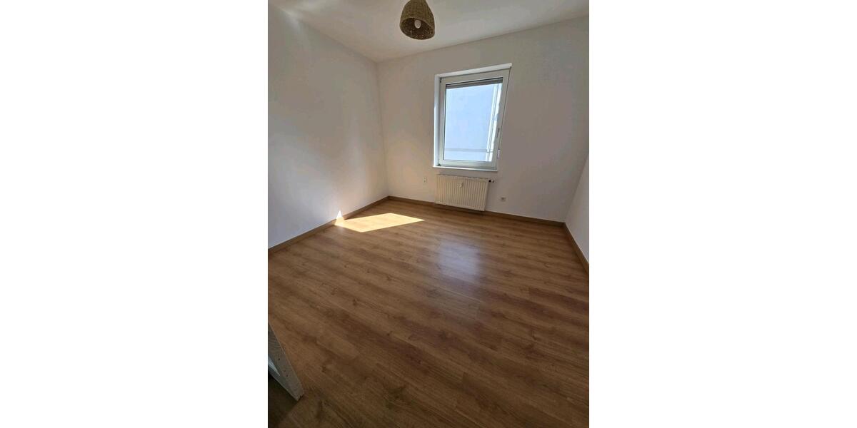 Etagenwohnung Kehl - 4 Zimmer, 103 m&sup2;, 1.400&euro; | Angebot:26110994