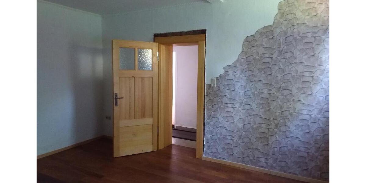 Erdgeschoßwohnung Uslar - 3 Zimmer, 120 m&sup2;, 650&euro; | Angebot:25869737