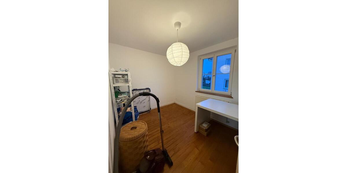 3,5-Zimmerwohnung mit Balkon in Allensbach - 3 Gehminuten zum See 3.5 zimmer