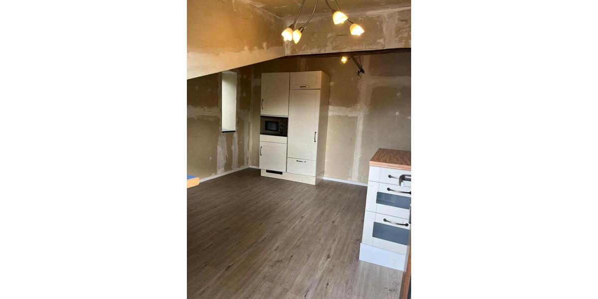 Dachgeschoßwohnung Brokstedt - 2 Zimmer, 70 m&sup2;, 900&euro; | Angebot:26604666