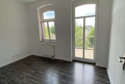 Wohnung Zwickau Marienthal Ost - 4 Zimmer, 107 m&sup2;, 729&euro; | Angebot:26740362