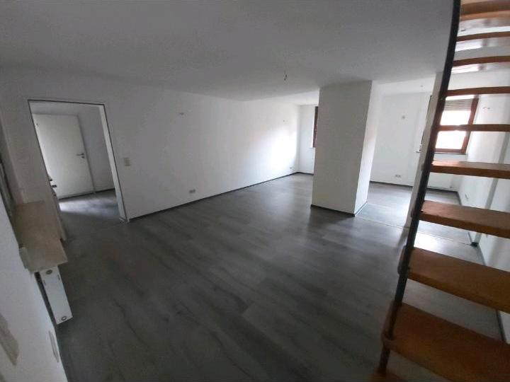 Einfamilienhaus Uslar - 4 Zimmer, 100 m&sup2;, 800&euro; | Angebot:25843294