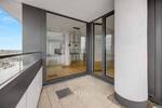 ***Skyline-Panorama & Design pur - Exklusives Wohnen im Hochhaus-Highlight***