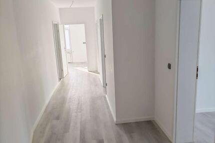Wohnung Plauen Bahnhofsvorstadt - 3 Zimmer, 74 m&sup2;, 414&euro; | Angebot:25258667