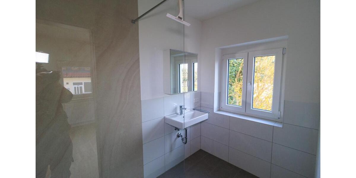 Etagenwohnung Leinfelden-Echterdingen Echterdingen - 3.5 Zimmer, 95 m&sup2;, 1.600&euro; | Angebot:26680585
