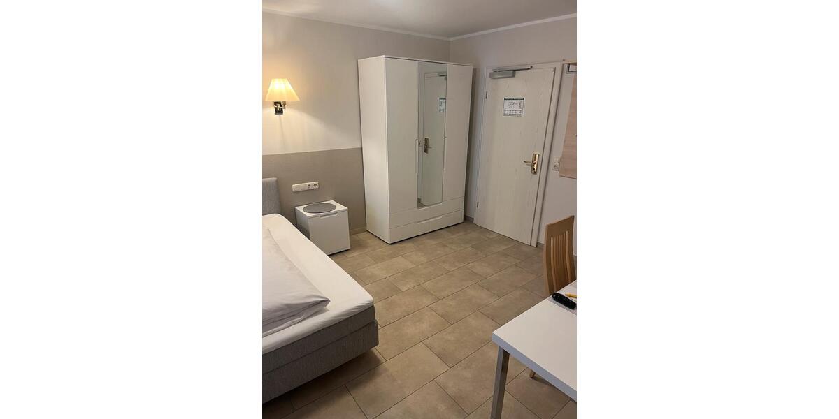 Wohnen auf Zeit Allershausen - 1 Zimmer, 16 m&sup2;, 550&euro; | Angebot:25870471