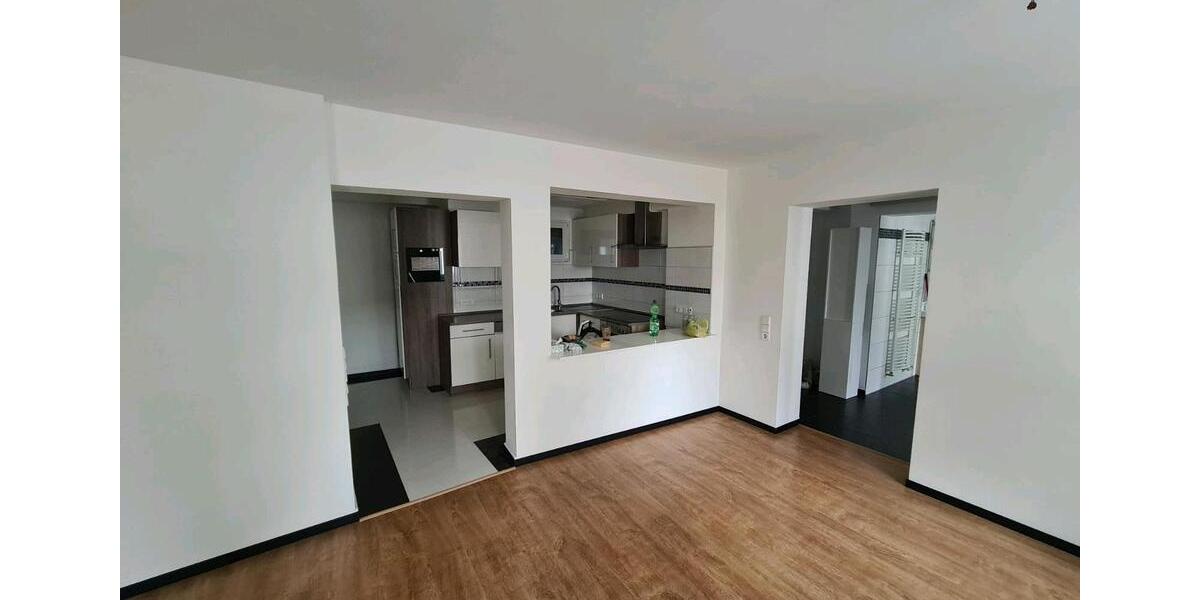 Erdgeschoßwohnung Stuttgart Luginsland - 2 Zimmer, 1.120&euro; | Angebot:19745056