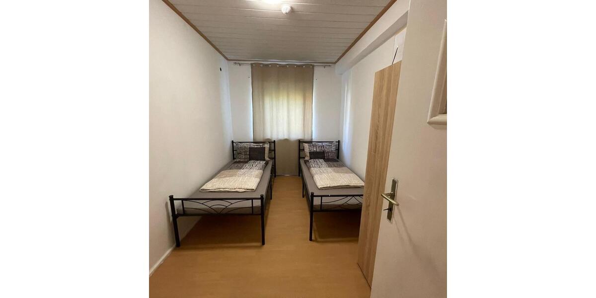 Mehrfamilienhaus, Wohnhaus Freising Am Vogelherd - 11 Zimmer, 400 m&sup2;, 500&euro; | Angebot:23727860