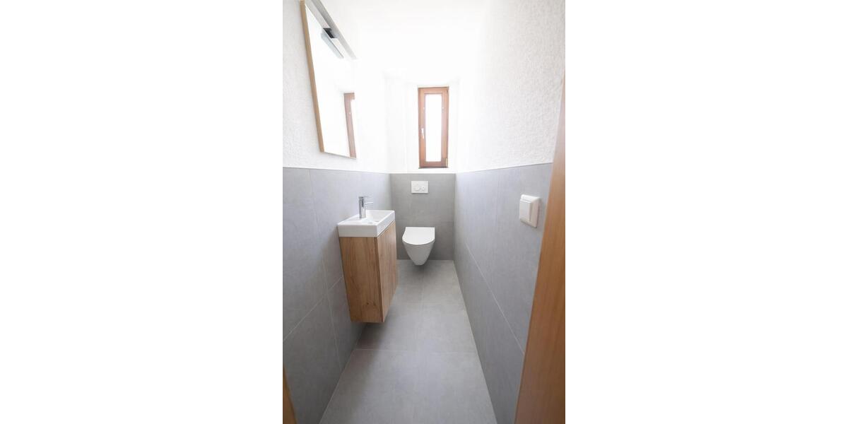 Dachgeschoßwohnung Ostfildern - 4 Zimmer, 98 m&sup2;, 1.730&euro; | Angebot:24830901