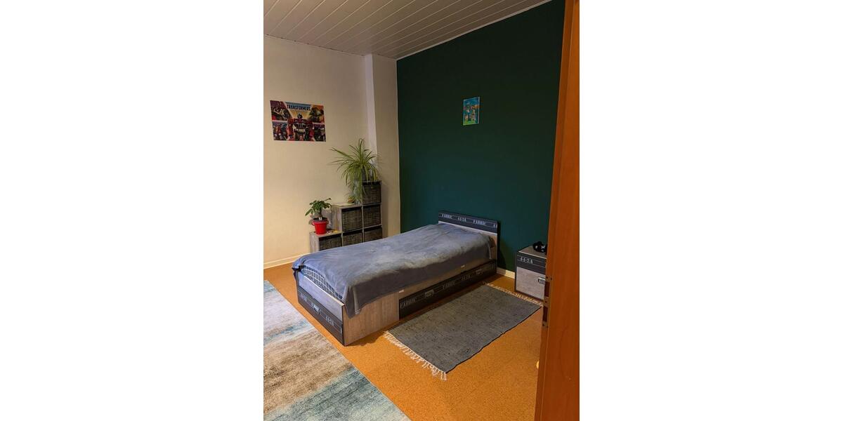 Etagenwohnung Blomberg - 5 Zimmer, 142 m&sup2;, 1.000&euro; | Angebot:25965175