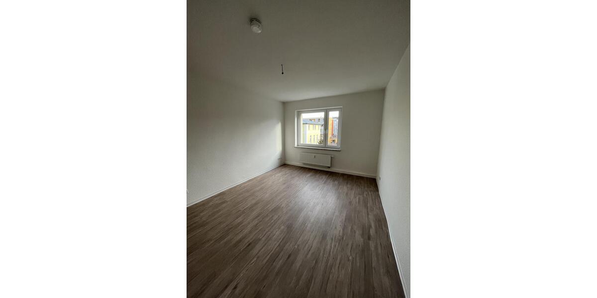 4-Raum-Wohnung im Stadtzentrum mit Badewanne und Balkon 4 zimmer