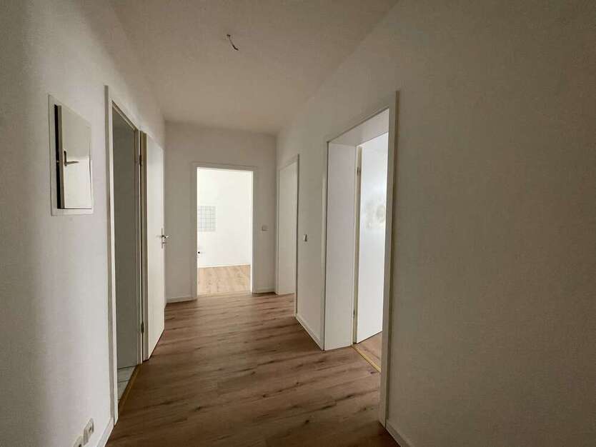 Sanierte Erdgeschoßwohnung mit Balkon!